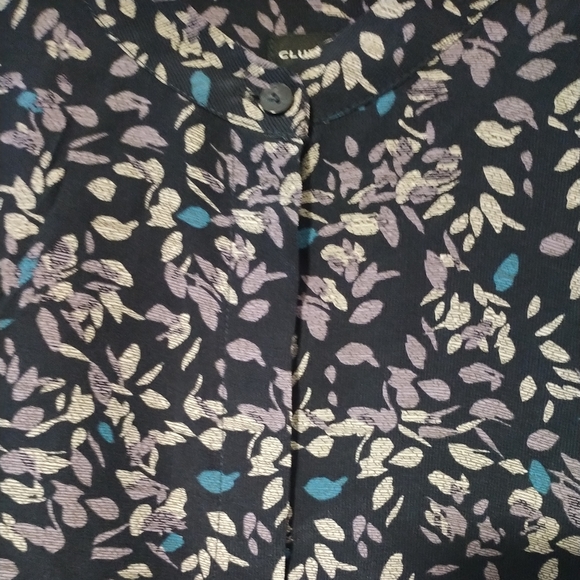 Club Monaco Silk Blouse - Picture 4 of 9